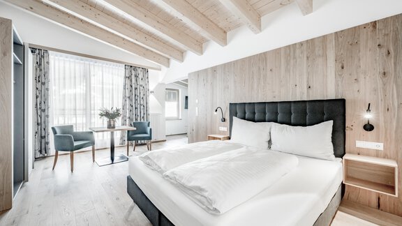 Feel-good room with balcony - Sporthotel Olymp - Hochgurgl