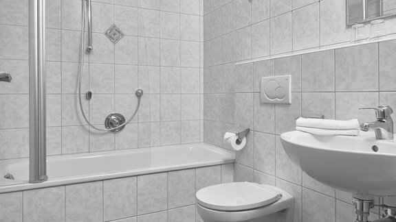 Badezimmer - Apart Marcello - Huben