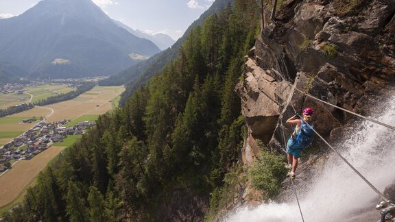 laeng_klettern_lehner_wasserfall_01_17 - Haus Suban - Huben