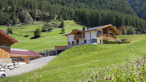 Apart Bergreich Sommeransicht - Längenfeld