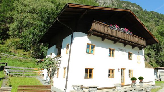 Apart Falkneralm Sommer - Längenfeld
