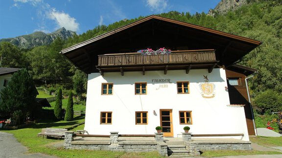 Apart Falkneralm Sommer - Längenfeld