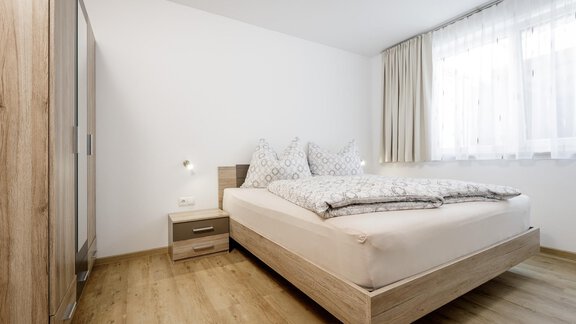 Schlafzimmer mit Doppelbett - Apart Seppl's - Längenfeld | © Rudi Wyhlidal