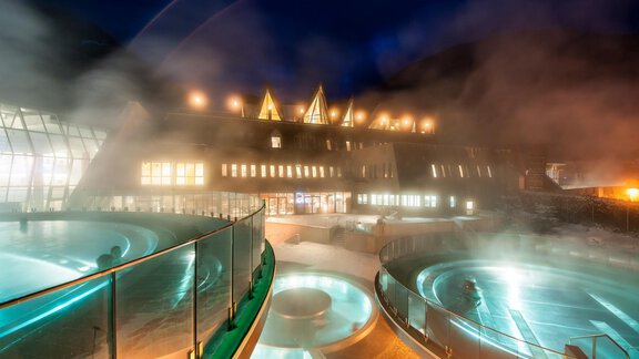 Schalen Außenansicht - AQUA DOME - Längenfeld