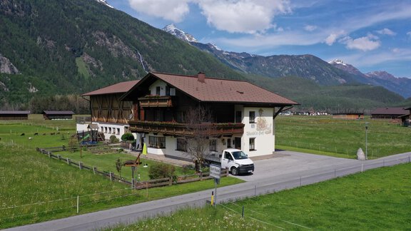 Wendlshof Sommeransicht - Ferienbauernhof Wendlshof - Längenfeld