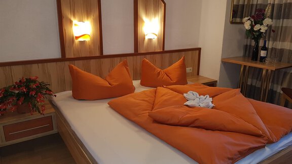 Dreibettzimmer - Ferienhaus Florentine - Längenfeld