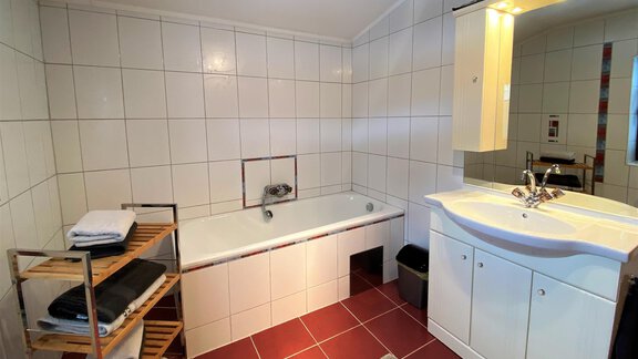 Badezimmer - Ferienwohnung Auer Margret - Längenfeld