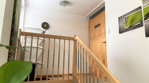 Treppenhaus - Ferienwohnung Auer Margret - Längenfeld