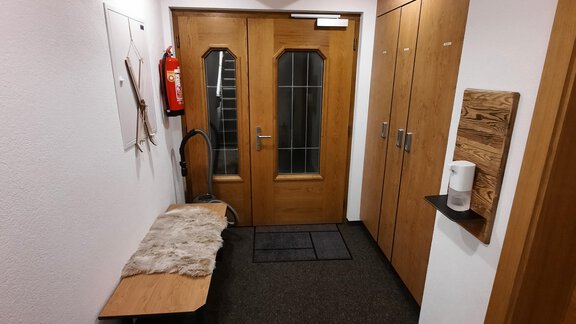 Eingangsbereich mit Schuhtrockner - Haus Helene Prantl - Längenfeld