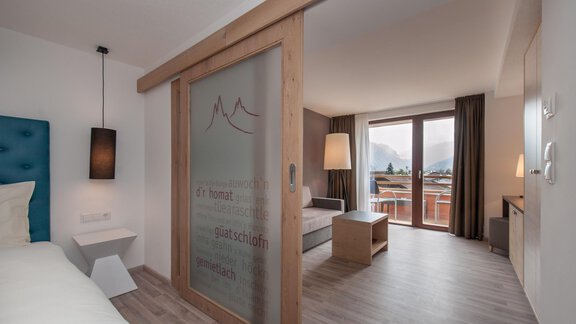 Hotel Appartement Sunnenseita Wohnbereich - Hotel  Bergwelt - Längenfeld