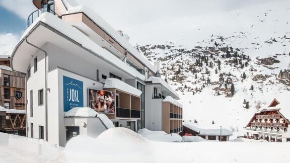 Außensicht - Hotel Josl-mountain lounging. DAS Erwachsenenhotel - Obergurgl 
