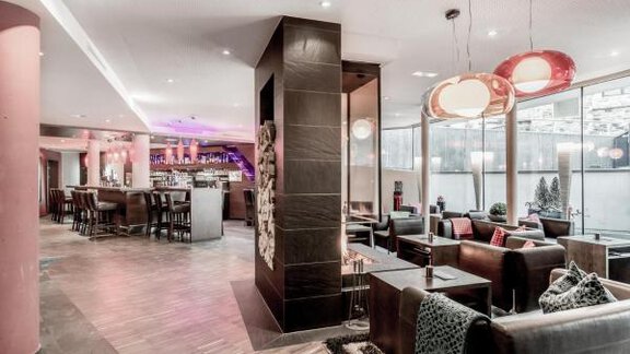 Bar- und Loungebereich - Hotel Josl-mountain lounging. DAS Erwachsenenhotel - Obergurgl 