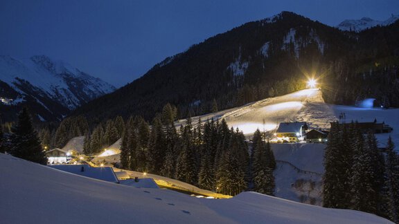 Nachtskilauf in Ochsengarten - Berghof Neurauter - Ochsengarten | © Ötztal Tourismus