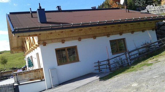 Sommer Seitenansicht - Ferienhaus Föger - Ochsengarten