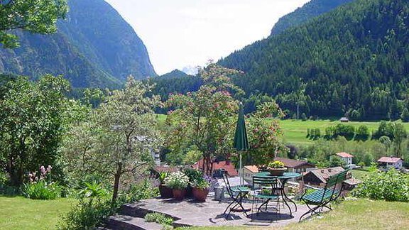 Blick ins Ötztal - Appartements Pienz - Oetz