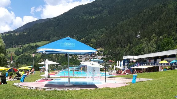 Schwimmbad Ötz - Gästehaus Alpenruh - Oetz
