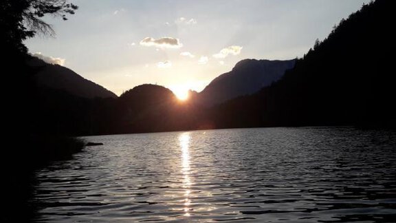 Sonnenuntergang am Piburger See - Gästehaus Braunegger - Oetz