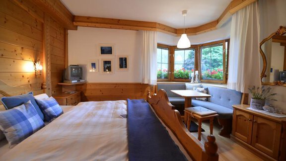 Doppelzimmer 3 - Haus Tirolerland - Oetz