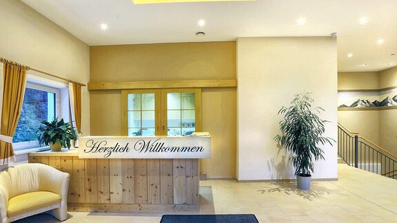 Rezeption - Hotel Stecher - Oetz