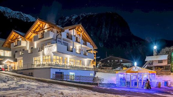 Hotel Stecher - Oetz