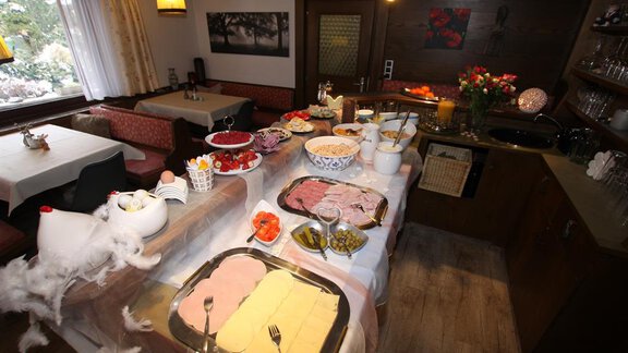 Frühstücksbuffet - Pension Garni Gerhard - Oetz