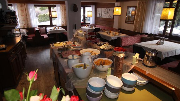 Frühstücken in Garni Gerhard - Pension Garni Gerhard - Oetz