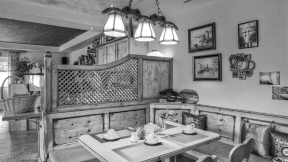 Frühstücksbuffet - Apparthotel Riina - Sautens | © GJI 2017