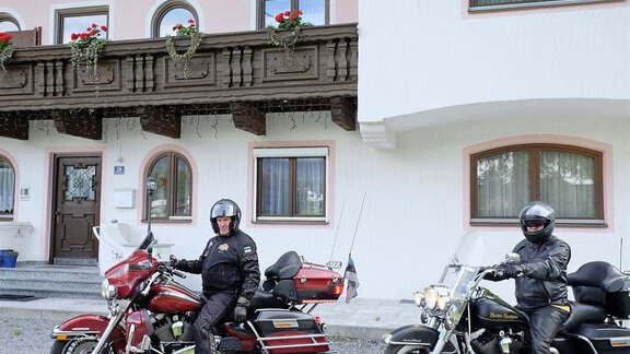 BIKER willkommen! - Apparthotel Riina - Sautens | © GJI