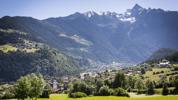 Sautens mit Blick zum Acherkogel - Ferienwohnung Germana - Sautens