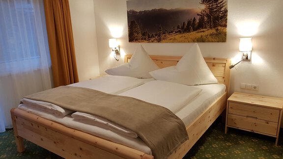 Schlafzimmer Fewo Sonnegg - Haus Alpenglühn - Sautens