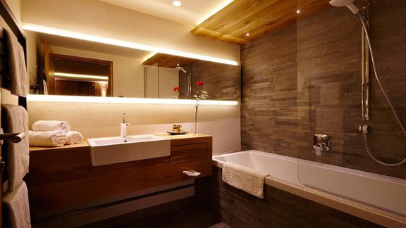 Badezimmerbeispiel - Alpengasthof Grüner - Sölden