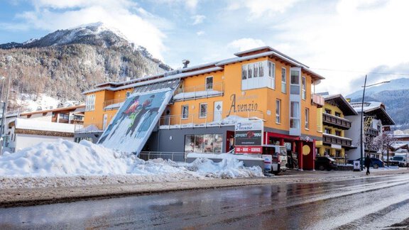 Aussen Winter - Appartment Avenzio - Sölden