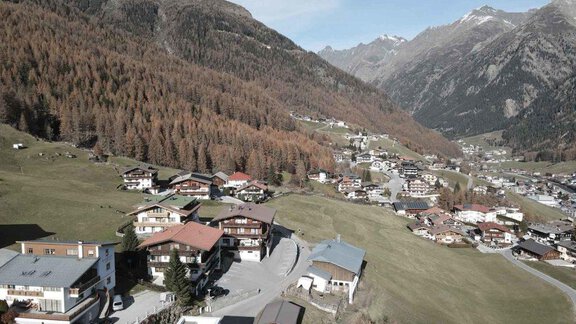 Flugaufnahme-2 - Gästehaus Marco - Sölden