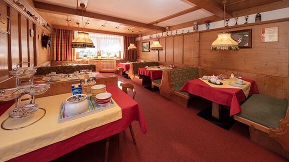 Fruehstuecksraum_01 - Gästehaus Marco - Sölden