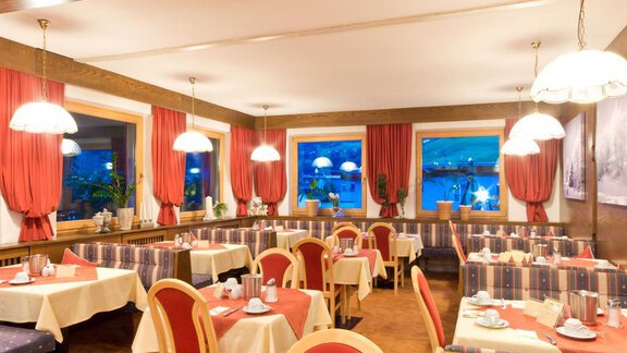Speisesaal - Hotel Garni Hainbacherhof - Sölden