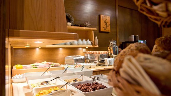 Buffet - Hotel Garni Hainbacherhof - Sölden
