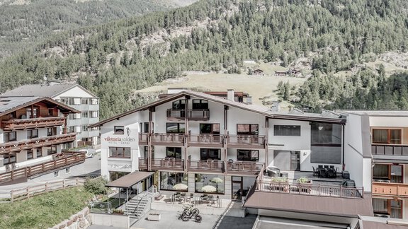 Hotel Garni Viktoria Außen Ansicht Sommer - Sölden