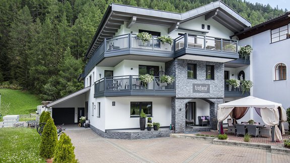 Hausansicht - Trofana Appartements - Sölden