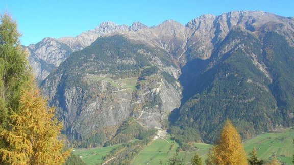 gegenüber Farst - Alpenchalet Farst - Umhausen