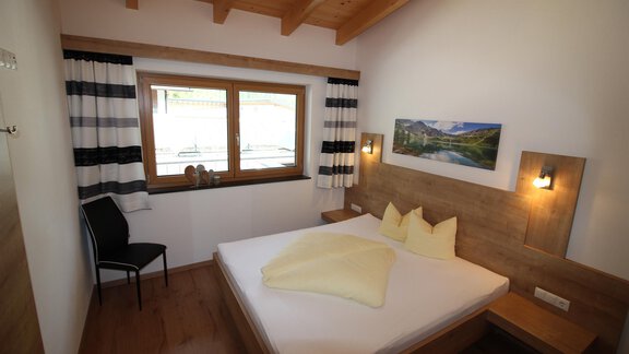 Schlafzimmer - Appartement Bergkristall - Umhausen