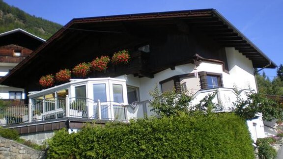 Appartementhaus Schöpf mit Wintergarten - Umhausen