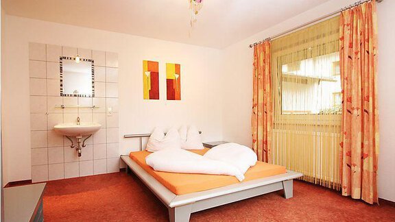 Doppelzimmer - Ferienhaus Dialer - Umhausen