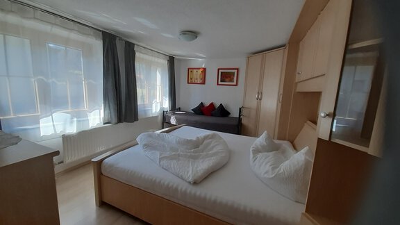 dreibettzimmer neu - Ferienhaus Gerold Grießer - Umhausen