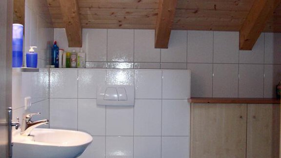 bathroom - Ferienwohnung Frischmann - Umhausen