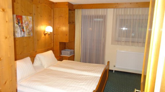 Doppelzimmer - Haus Romantik - Umhausen