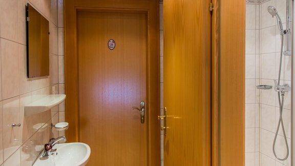 Badezimmer WH 2 - Haus Roswitha - Gries