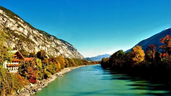Ansicht Haus und Inn - Fankhauser OutdoorSport - Haiming | © Klaus Fankhauser