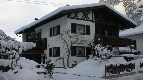 Alpenpension Höfler Winter - Huben