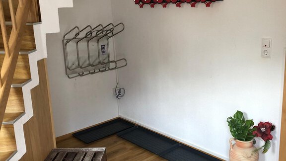 Eingang mit Schuhtrockner und Skiaufbewahrung - Haus Felix - Huben