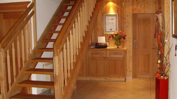 Treppenaufgang - Haus Platthof - Huben